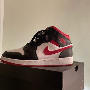 Jordan 1 Mids SOLD
